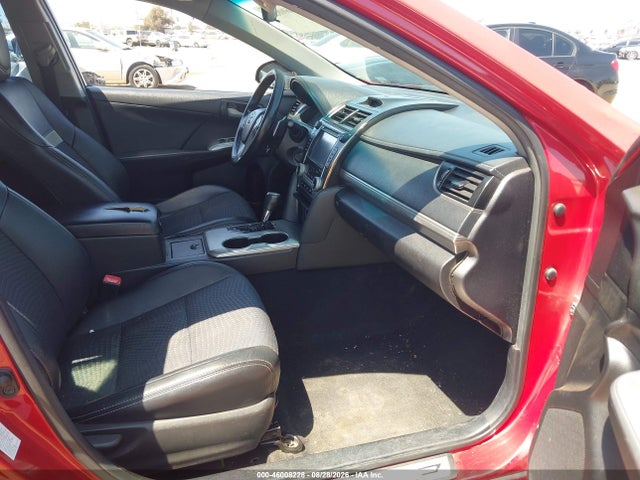 46008228 :رقم المزاد ، 4T1BF1FK3EU824463 vin ، 2014 Toyota Camry Se Sport مزاد بيع