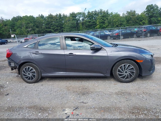 Aukcja sprzedaży 2017 Honda Civic Lx, vin: 2HGFC2F52HH538305, numer aukcji: 46008230