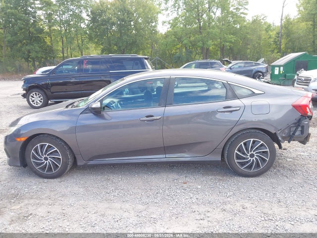 Aukcja sprzedaży 2017 Honda Civic Lx, vin: 2HGFC2F52HH538305, numer aukcji: 46008230