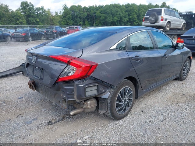 Aukcja sprzedaży 2017 Honda Civic Lx, vin: 2HGFC2F52HH538305, numer aukcji: 46008230