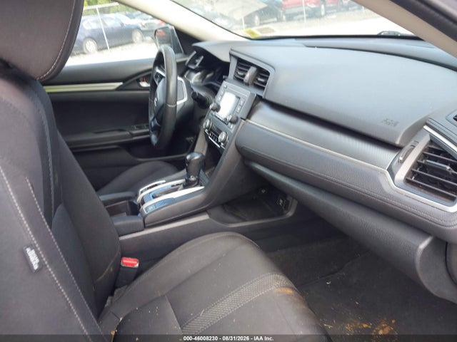 Aukcja sprzedaży 2017 Honda Civic Lx, vin: 2HGFC2F52HH538305, numer aukcji: 46008230