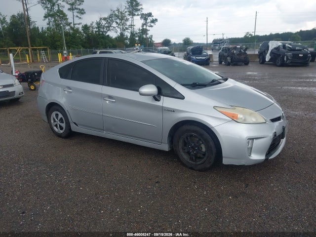 2013 Toyota Prius Three მანქანა იყიდება აუქციონზე, vin: JTDKN3DU2D5549989, აუქციონის ნომერი: 46008247