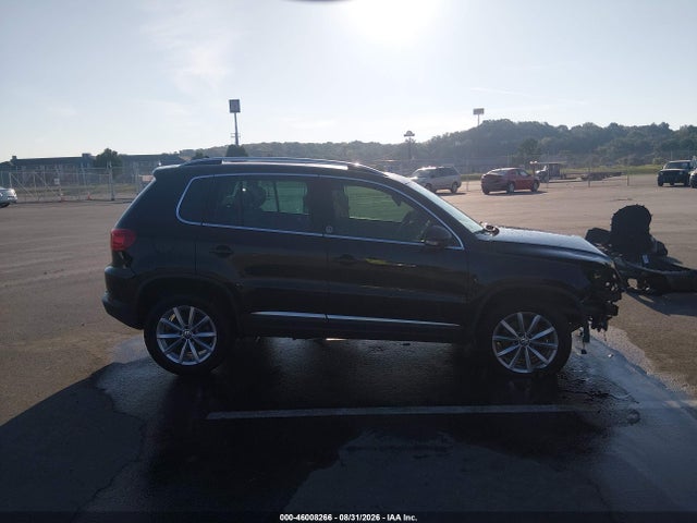 Продаж на аукціоні авто 2017 Volkswagen Tiguan 2.0t Wolfsburg Edition, vin: WVGRV7AX3HW502244, номер лоту: 46008266
