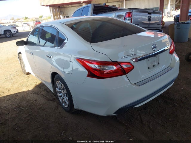 2017 Nissan Altima 2.5 S მანქანა იყიდება აუქციონზე, vin: 1N4AL3AP2HN318229, აუქციონის ნომერი: 46008280