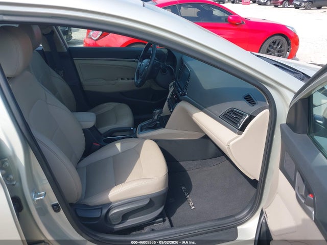 Продажа на аукционе авто 2018 Hyundai Elantra Limited, vin: 5NPD84LF5JH214875, номер лота: 46008335