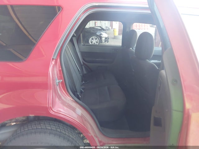 46008409 :رقم المزاد ، 1FMCU0DG1AKA36144 vin ، 2010 Ford Escape Xlt مزاد بيع