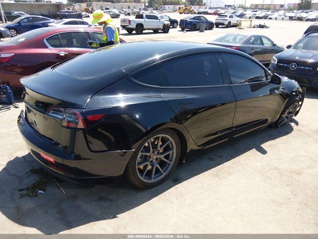 Tesla Model 3 Long Range Dual Motor All-wheel Drive 2021 5YJ3E1EB4MF066251 Image 4