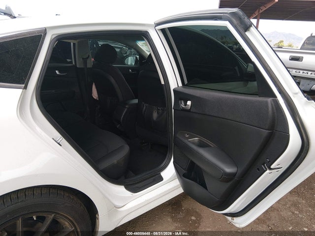 KIA Optima Lx 2018 5XXGT4L33JG199158 Image 8