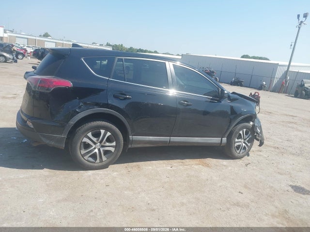 2018 Toyota Rav4 Le მანქანა იყიდება აუქციონზე, vin: 2T3BFREV0JW708133, აუქციონის ნომერი: 46008508