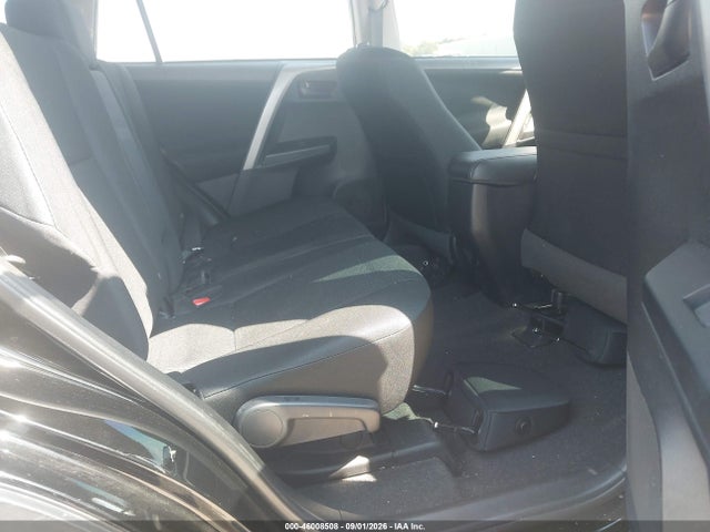 2018 Toyota Rav4 Le მანქანა იყიდება აუქციონზე, vin: 2T3BFREV0JW708133, აუქციონის ნომერი: 46008508