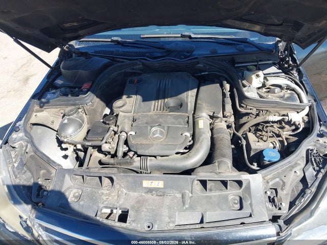 46008509 :رقم المزاد ، WDDGJ4HB9FG356753 vin ، 2015 Mercedes-benz C 250 مزاد بيع