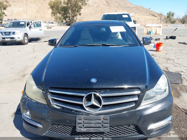 46008509 :رقم المزاد ، WDDGJ4HB9FG356753 vin ، 2015 Mercedes-benz C 250 مزاد بيع
