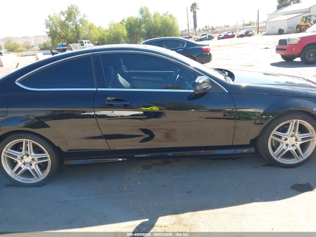 46008509 :رقم المزاد ، WDDGJ4HB9FG356753 vin ، 2015 Mercedes-benz C 250 مزاد بيع