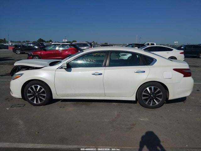 Продаж на аукціоні авто 2018 Nissan Altima 2.5 Sl, vin: 1N4AL3APXJC120855, номер лоту: 46008532