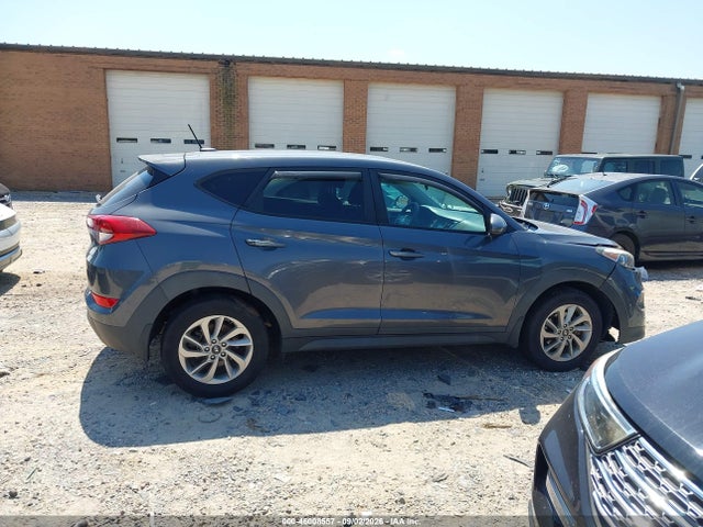 46008557 :رقم المزاد ، KM8J23A40HU392981 vin ، 2017 Hyundai Tucson Se مزاد بيع