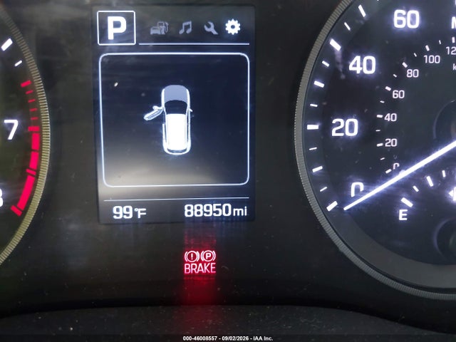 46008557 :رقم المزاد ، KM8J23A40HU392981 vin ، 2017 Hyundai Tucson Se مزاد بيع