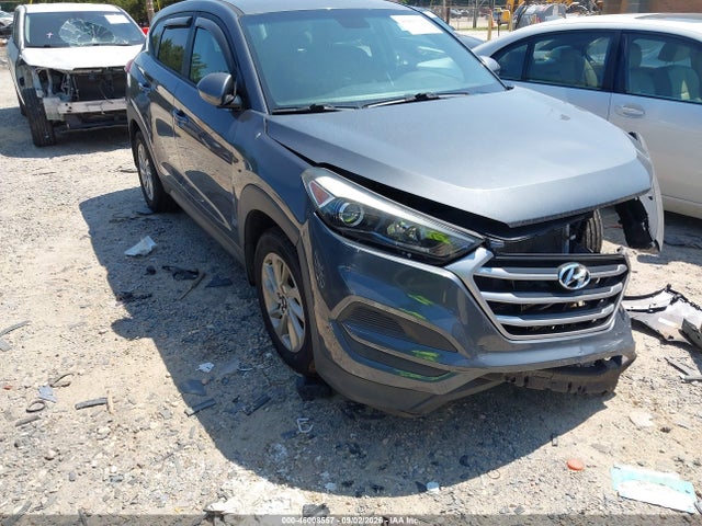 46008557 :رقم المزاد ، KM8J23A40HU392981 vin ، 2017 Hyundai Tucson Se مزاد بيع