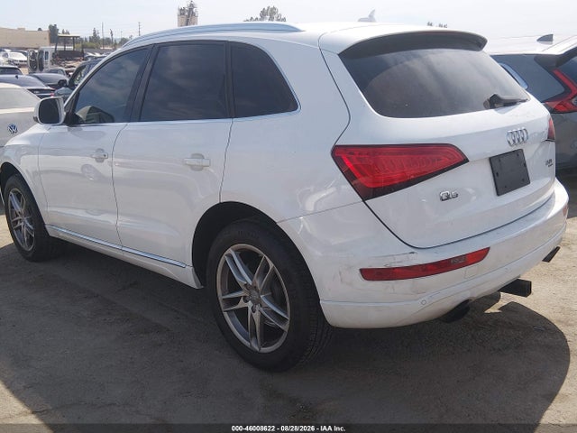 Audi Q5 2.0t Premium 2014 WA1LFAFPXEA013680 Image 3