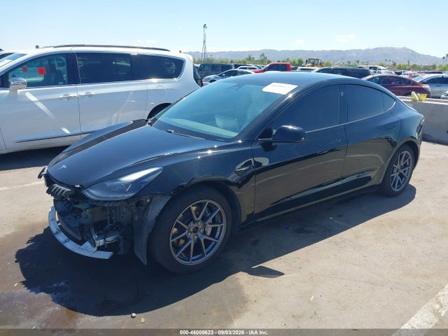 Tesla Model 3 Long Range Dual Motor All-wheel Drive 2021 5YJ3E1EB8MF868642 Image 2