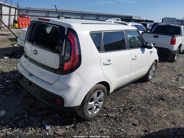 KIA Soul 2018 KNDJN2A25J7606405 Image 4