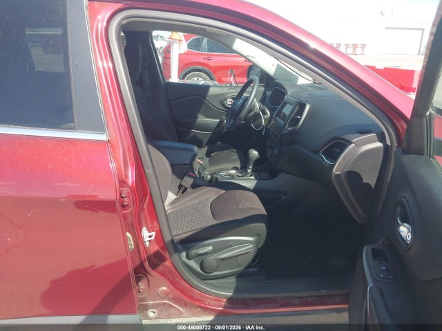 46008722 :رقم المزاد ، 1C4PJLCB6KD443985 vin ، 2019 Jeep Cherokee Latitude Fwd مزاد بيع