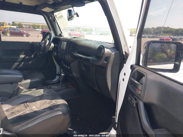 46008729 :رقم المزاد ، 1C4BJWEGXEL273175 vin ، 2014 Jeep Wrangler Unlimited Altitude مزاد بيع