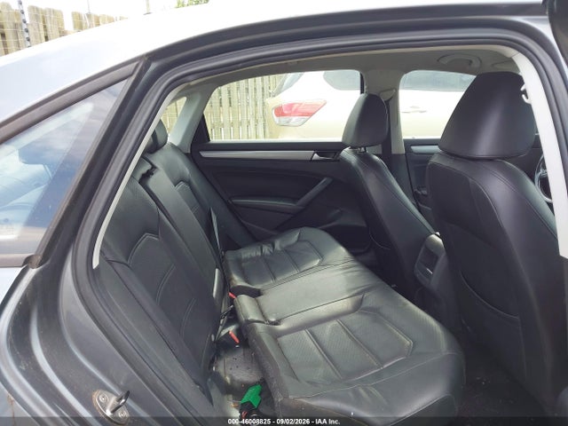 46008825 :رقم المزاد ، 1VWAT7A38FC010874 vin ، 2015 Volkswagen Passat 1.8t Wolfsburg Edition مزاد بيع