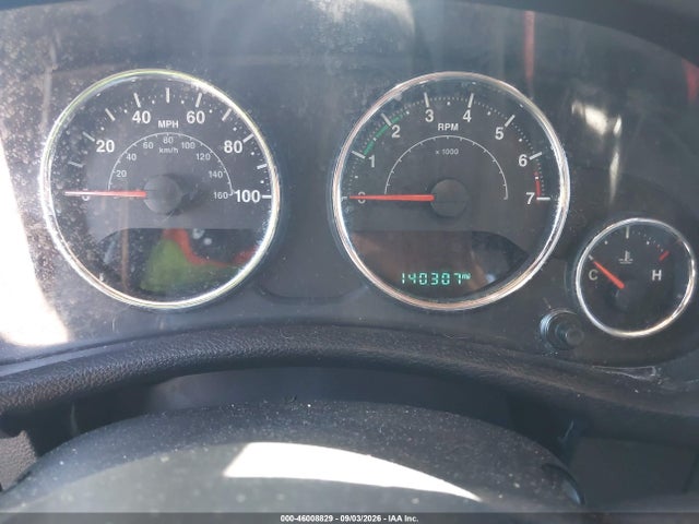 1C4HJWEG4JL918603 Jeep Wrangler Unlimited Sahara