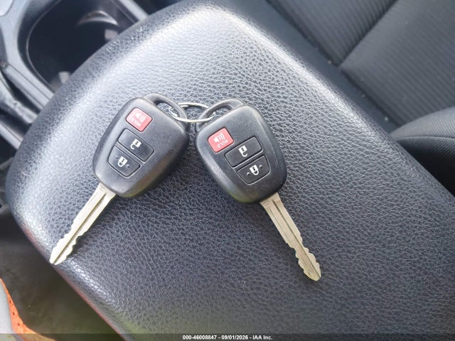Aukcja sprzedaży 2017 Toyota Rav4 Le, vin: JTMBFREV8HJ132056, numer aukcji: 46008847