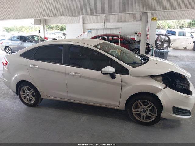 46008957 :رقم المزاد ، 3FADP4BJ8HM171104 vin ، 2017 Ford Fiesta Se مزاد بيع