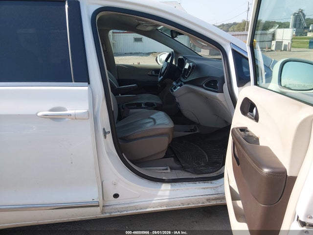 Продаж на аукціоні авто 2017 Chrysler Pacifica Touring-l, vin: 2C4RC1BG5HR702587, номер лоту: 46008966