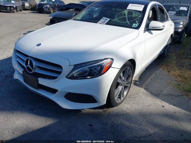 Mercedes-Benz C 300 2017 55SWF4JB3HU227162 Image 2
