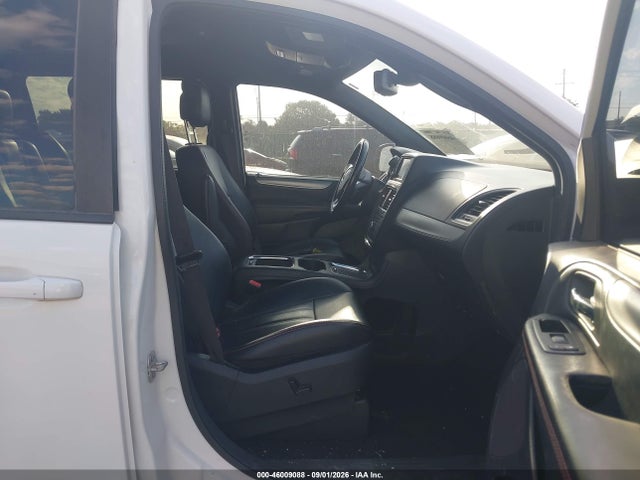 2019 Dodge Grand Caravan Gt მანქანა იყიდება აუქციონზე, vin: 2C4RDGEGXKR692240, აუქციონის ნომერი: 46009088