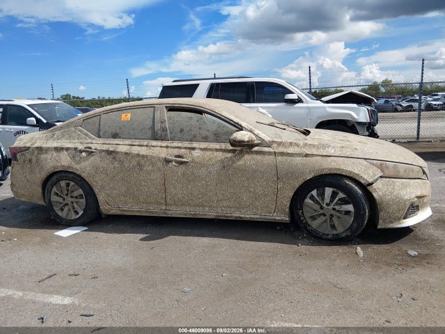 46009098 :رقم المزاد ، 1N4BL4BV4LC240564 vin ، 2020 Nissan Altima S Fwd مزاد بيع