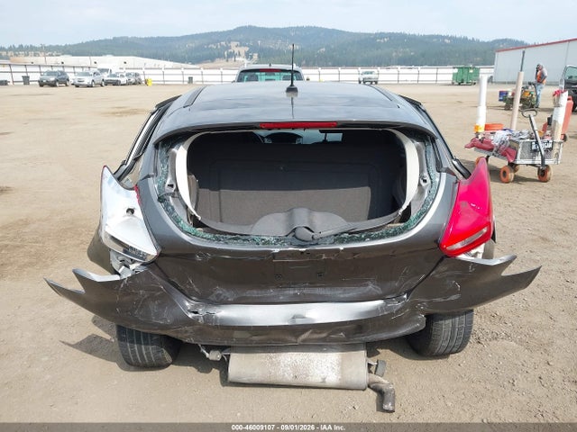 Ford FOCUS SE 2015 1FADP3K28FL327109 Image 16