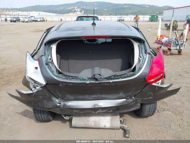 Ford FOCUS SE 2015 1FADP3K28FL327109 Image 18