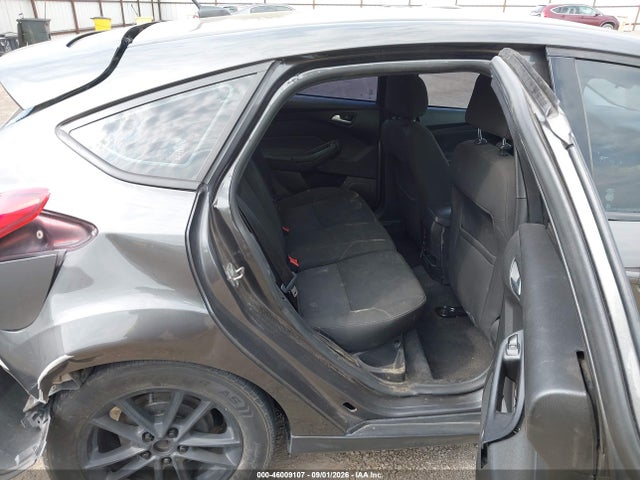 Ford FOCUS SE 2015 1FADP3K28FL327109 Image 8