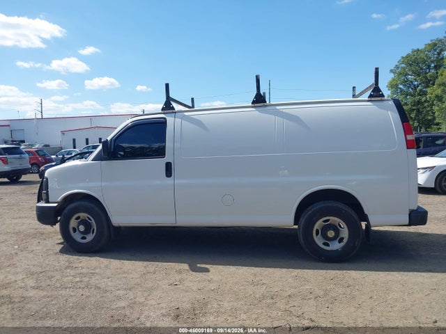 46009169 :رقم المزاد ، 1GCWGFFF3F1231904 vin ، 2015 Chevrolet Express 2500 Work Van مزاد بيع