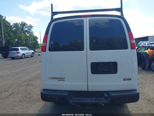 46009169 :رقم المزاد ، 1GCWGFFF3F1231904 vin ، 2015 Chevrolet Express 2500 Work Van مزاد بيع