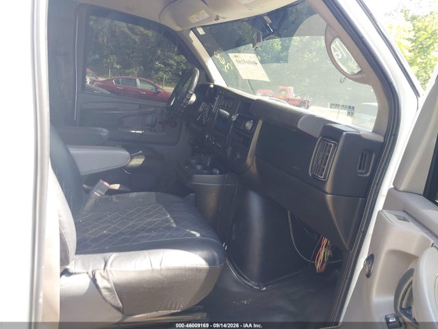 46009169 :رقم المزاد ، 1GCWGFFF3F1231904 vin ، 2015 Chevrolet Express 2500 Work Van مزاد بيع