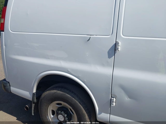 46009169 :رقم المزاد ، 1GCWGFFF3F1231904 vin ، 2015 Chevrolet Express 2500 Work Van مزاد بيع