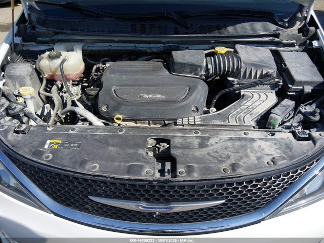 Aukcja sprzedaży 2018 Chrysler Pacifica Touring L, vin: 2C4RC1BG7JR120948, numer aukcji: 46009222
