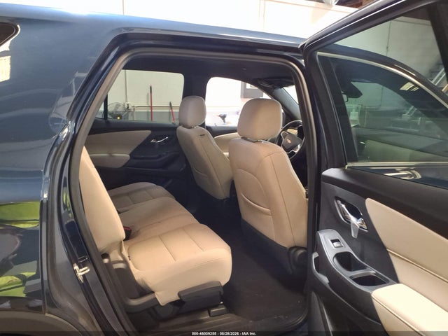 Продажа на аукционе авто 2023 Chevrolet Traverse Awd Ls, vin: 1GNEVFKW0PJ196688, номер лота: 46009255
