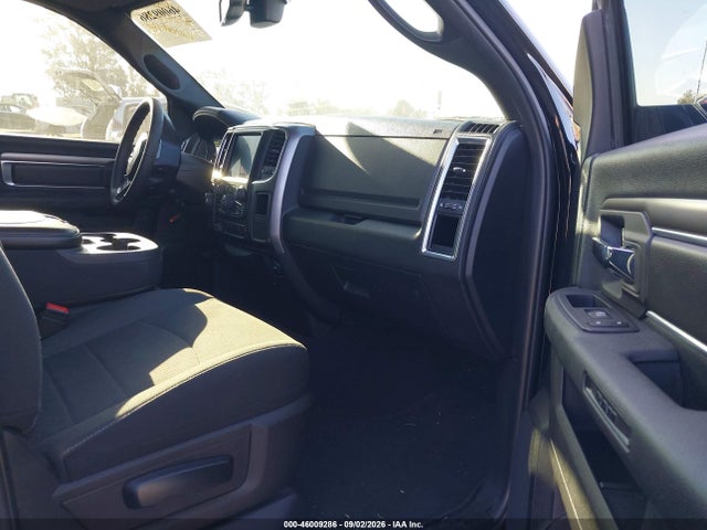 46009286 :رقم المزاد ، 1C6RR7GG6NS121904 vin ، 2022 Ram 1500 Classic Warlock  4x4 6'4 Box مزاد بيع
