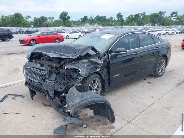 46009330 :رقم المزاد ، 3FA6P0RU6KR166205 vin ، 2019 Ford Fusion Hybrid Titanium مزاد بيع