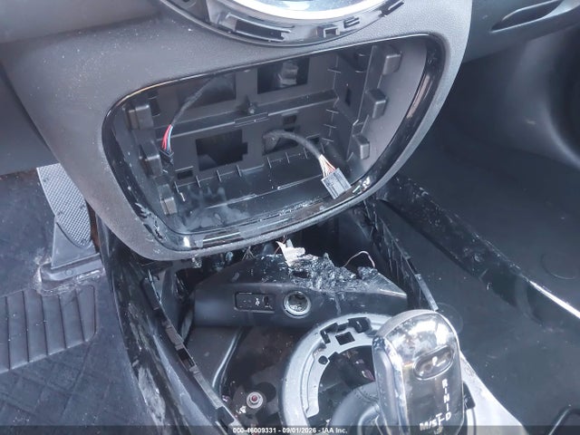 Mini Clubman Cooper S 2024 WMWXJ1C06R2V58429 Image 12