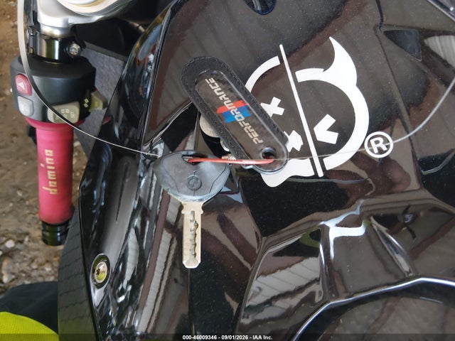 46009346 :رقم المزاد ، WB1053403CZL15112 vin ، 2012 Bmw S 1000 Rr مزاد بيع