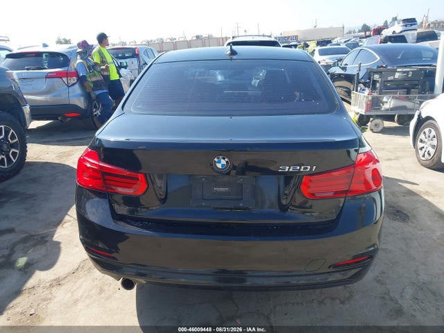 46009448 :رقم المزاد ، WBA8A9C59GK617047 vin ، 2016 Bmw 320i مزاد بيع