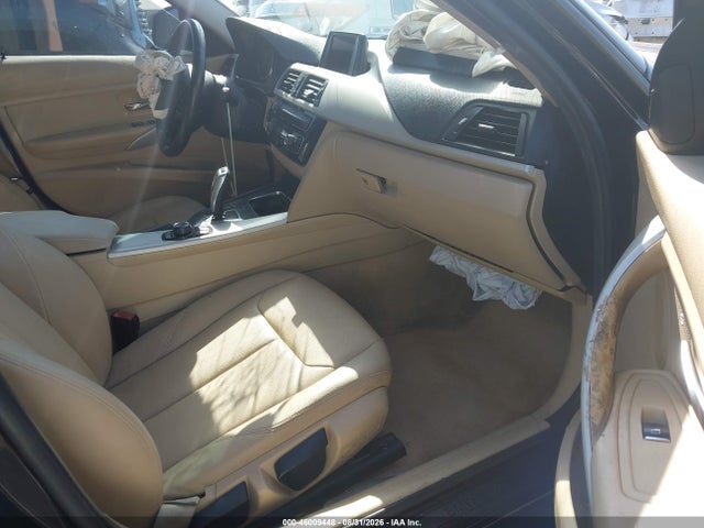 46009448 :رقم المزاد ، WBA8A9C59GK617047 vin ، 2016 Bmw 320i مزاد بيع