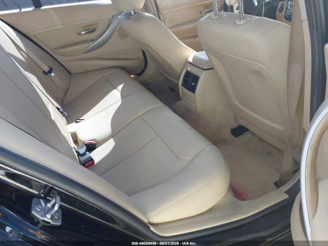 46009448 :رقم المزاد ، WBA8A9C59GK617047 vin ، 2016 Bmw 320i مزاد بيع